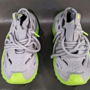 Sia Collective Vultr Foam Kryptonite Grey and Green